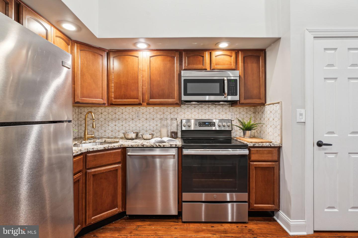 1707 Wallace St #1f