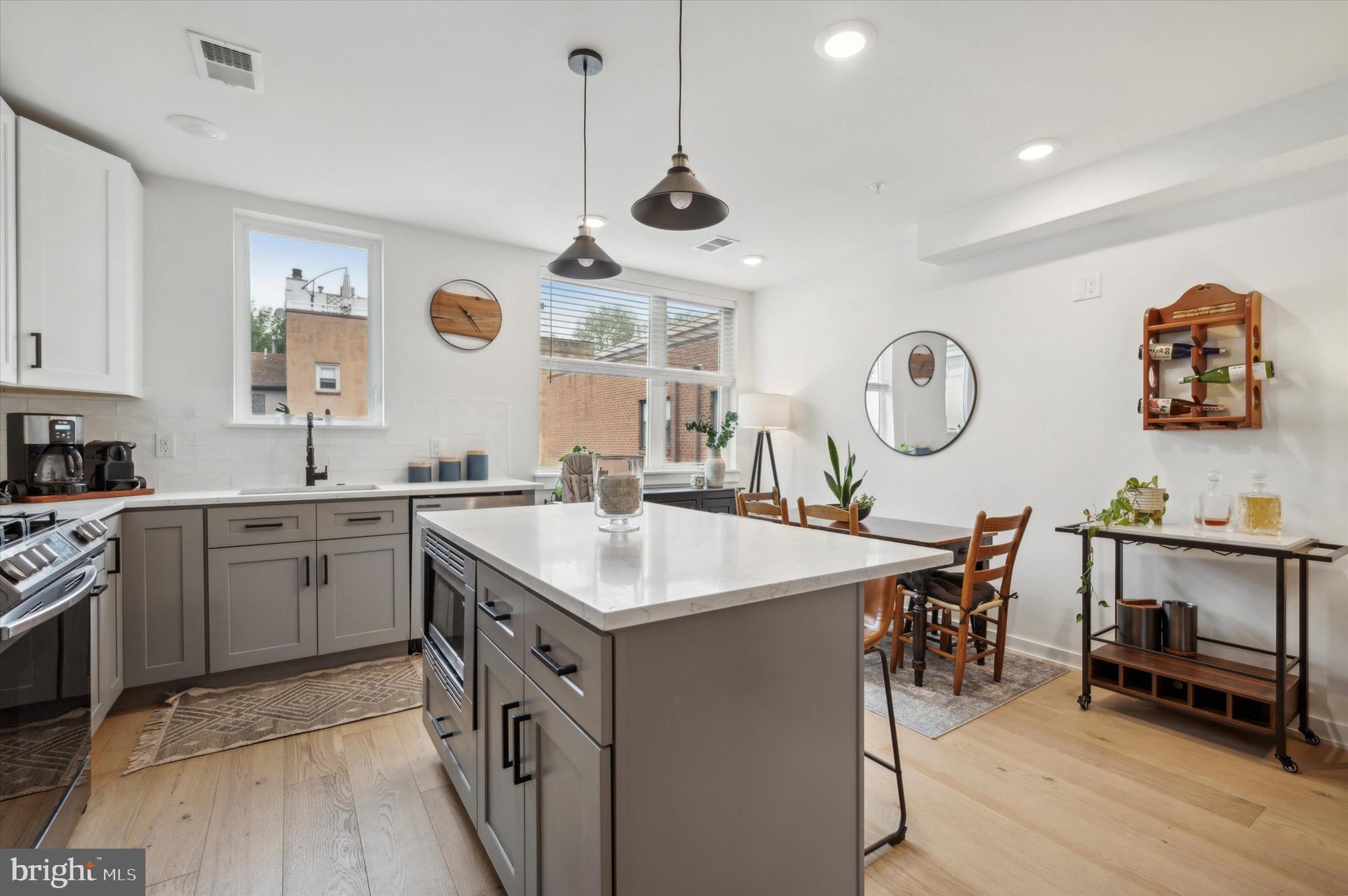 233 Christian St #4
