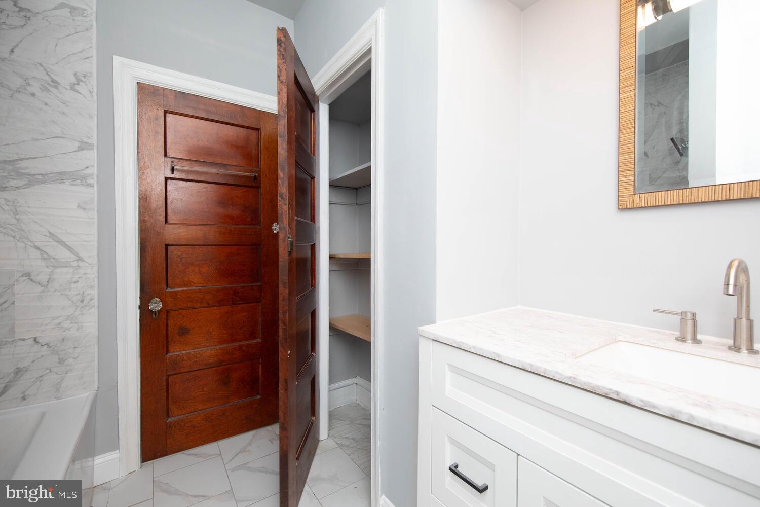 163 E Tulpehocken St