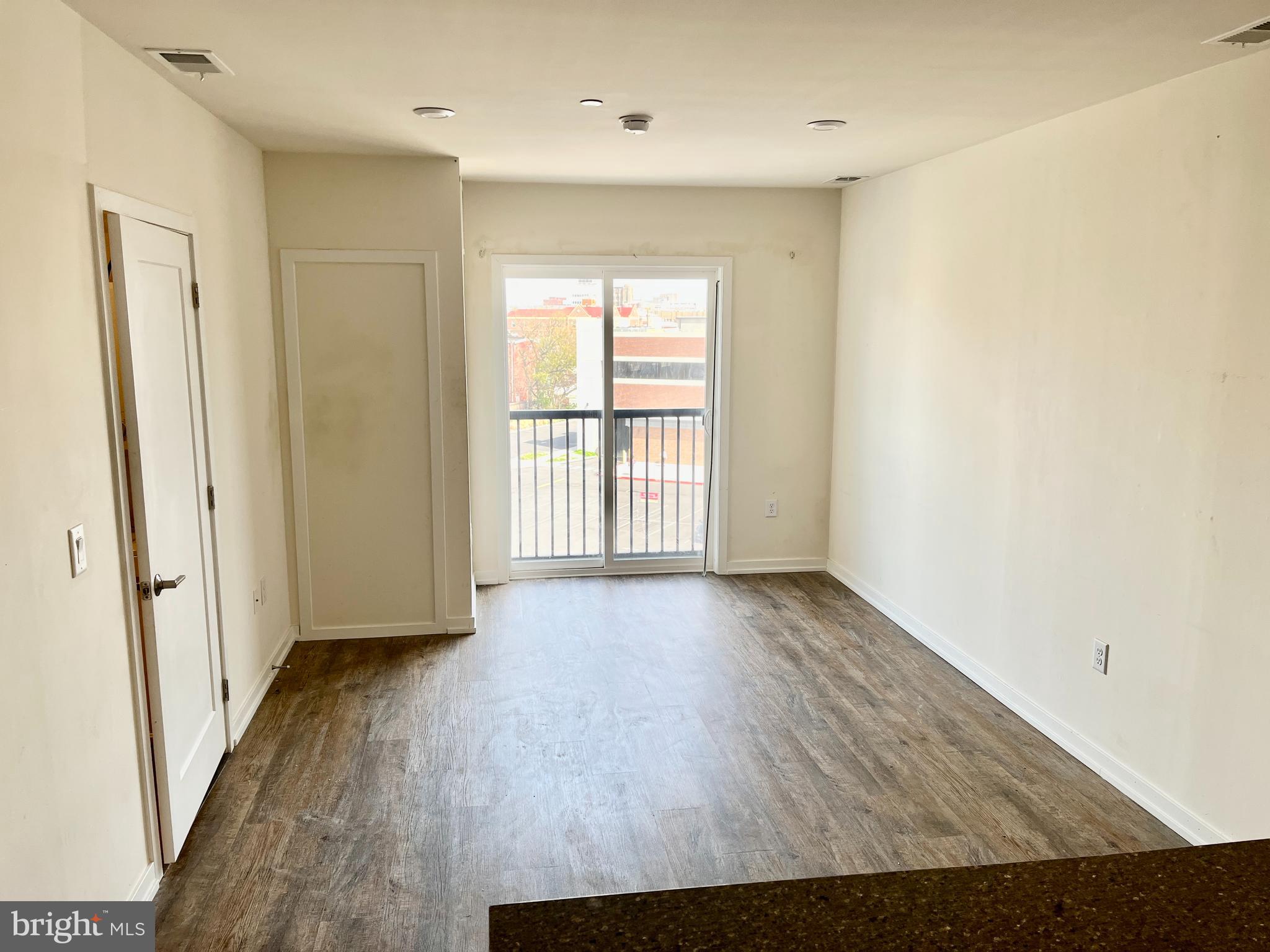 2077 Ridge Ave #1411