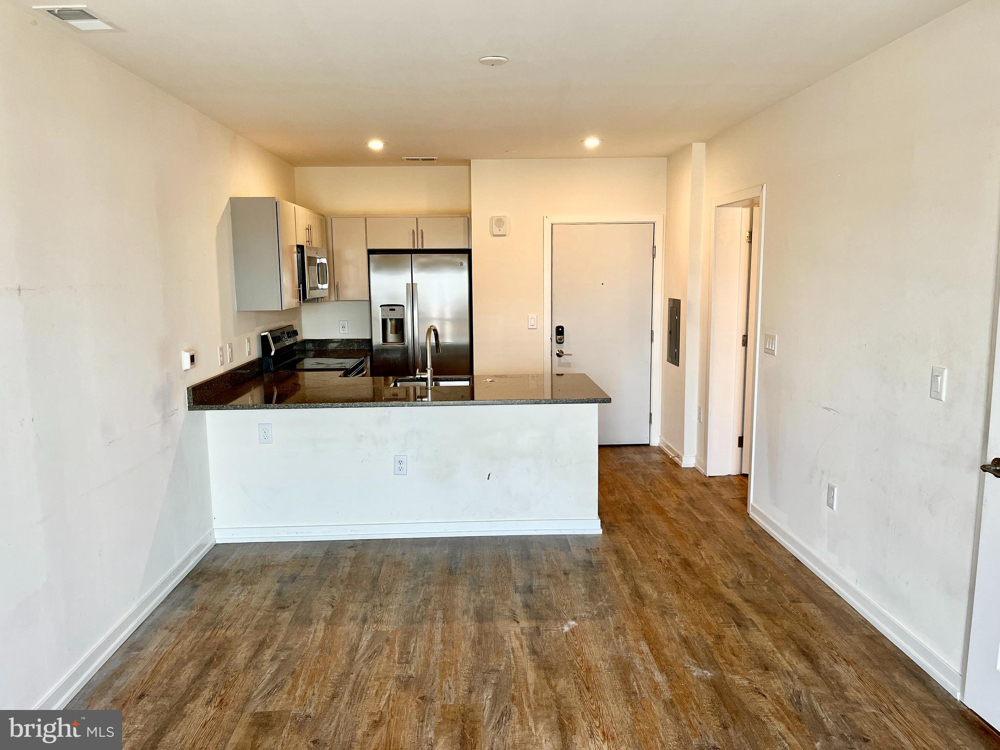 2077 Ridge Ave #1411