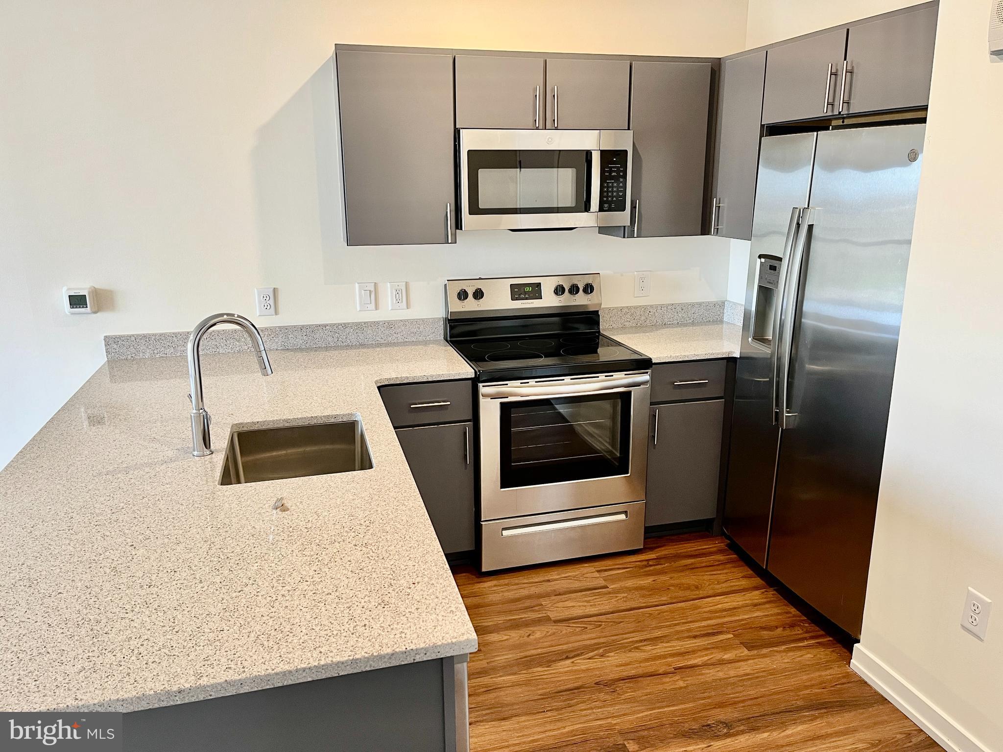 2077 Ridge Ave #1311