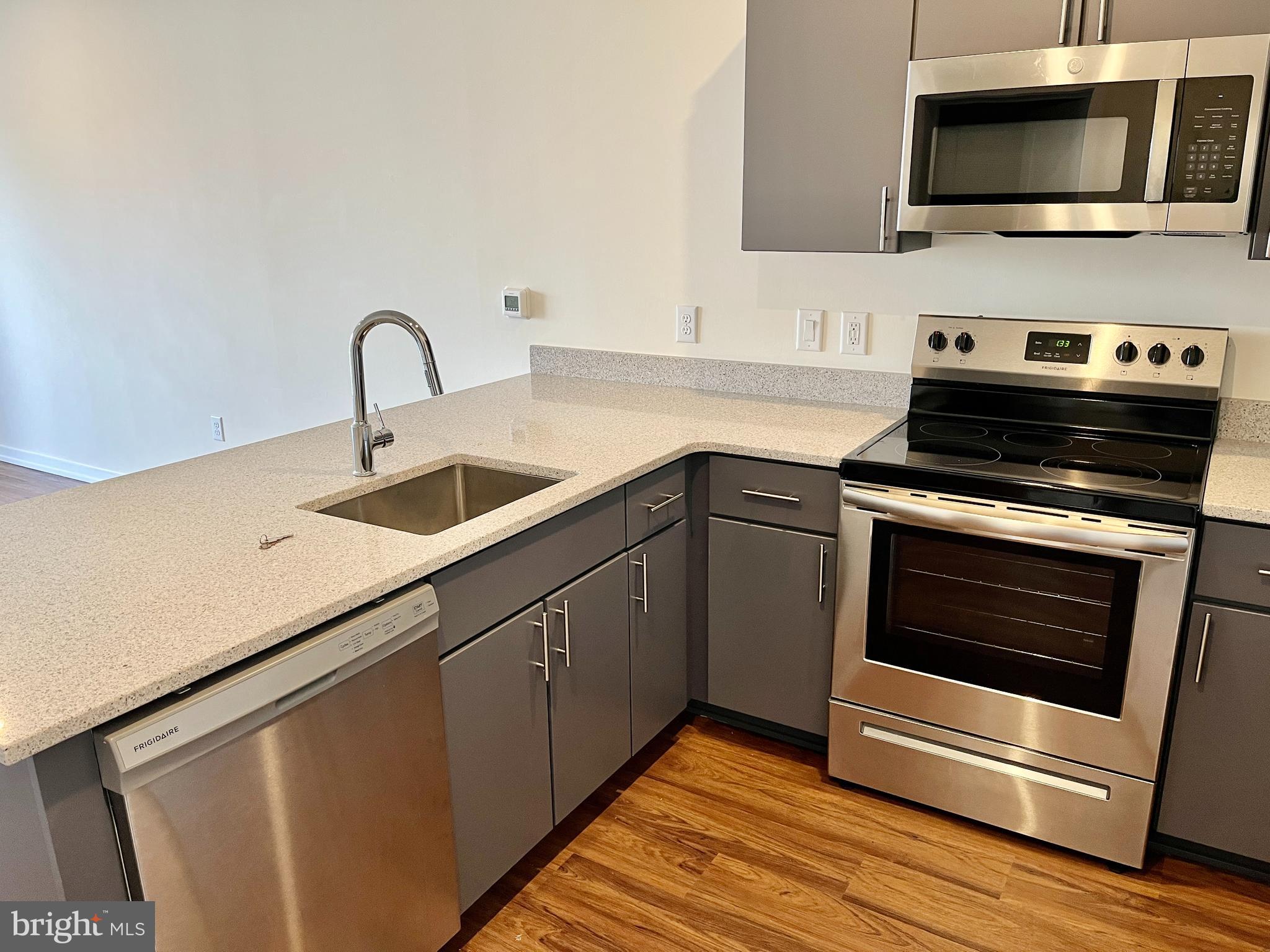 2077 Ridge Ave #1311