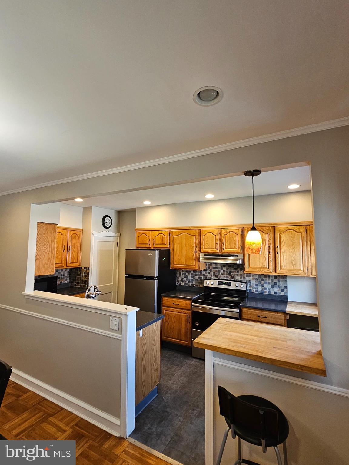 5932 Houghton Street