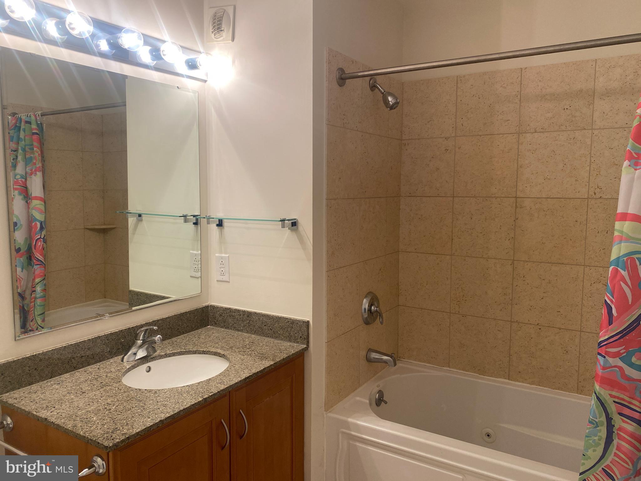 901 N Penn St #P1504