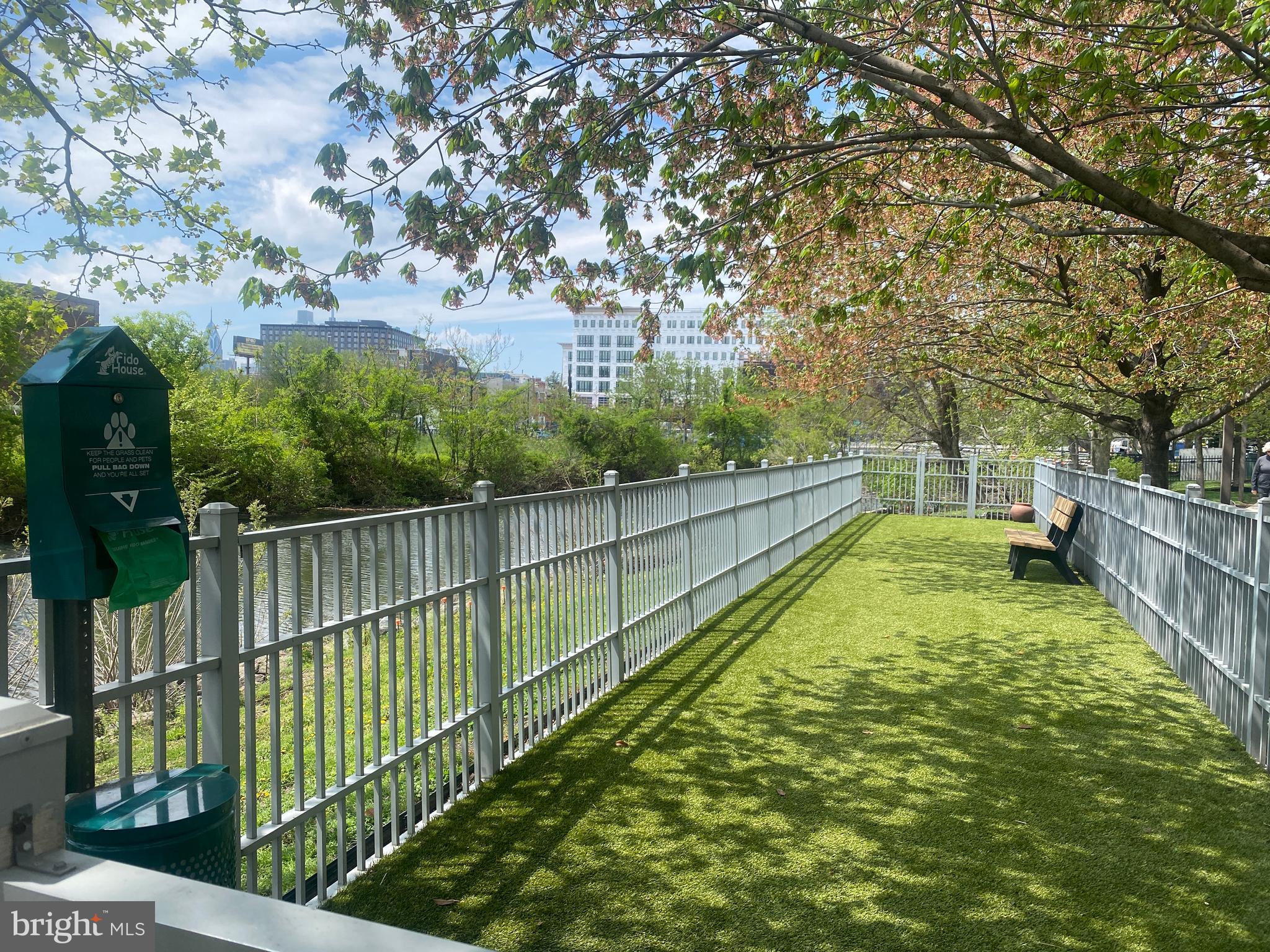 901 N Penn St #P1504