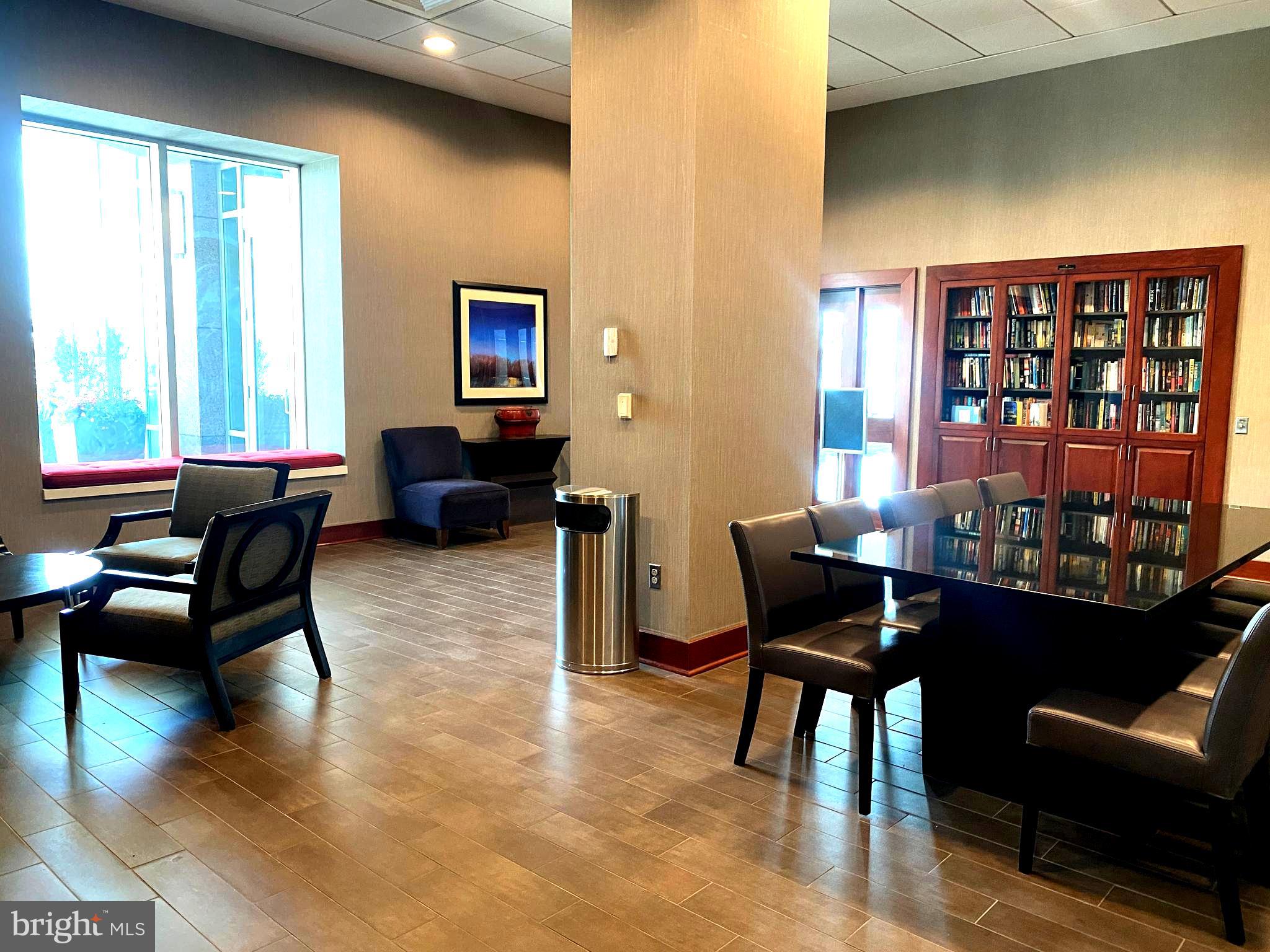 901 N Penn St #P1504