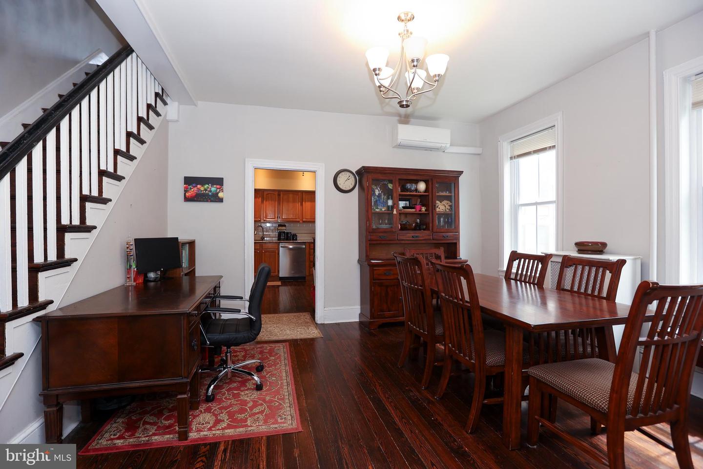 238 W Mount Pleasant Ave