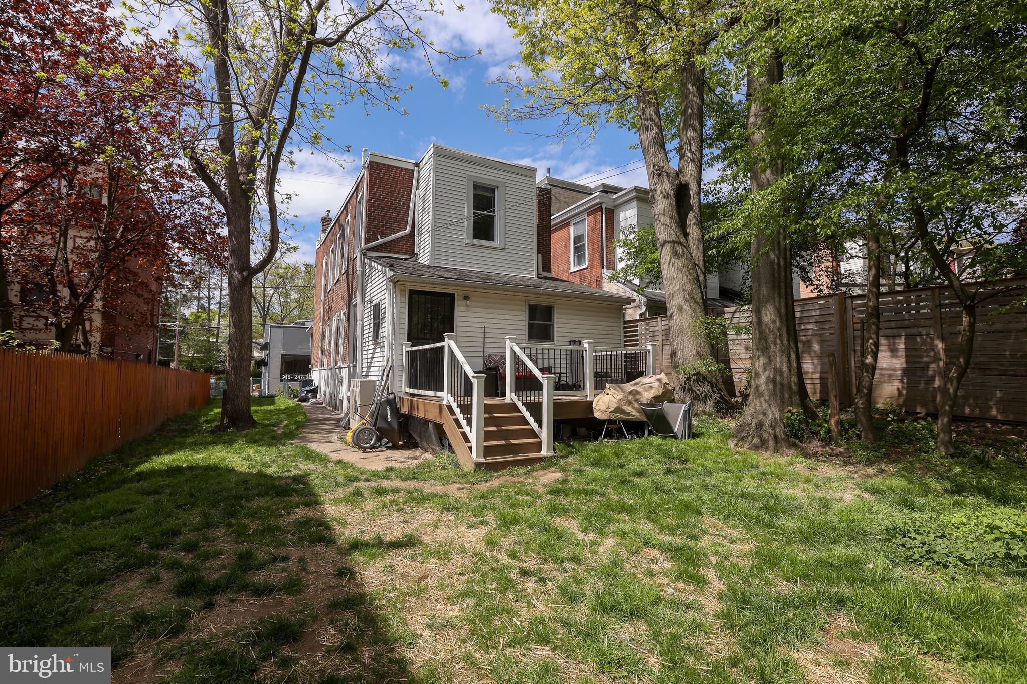 238 W Mount Pleasant Ave