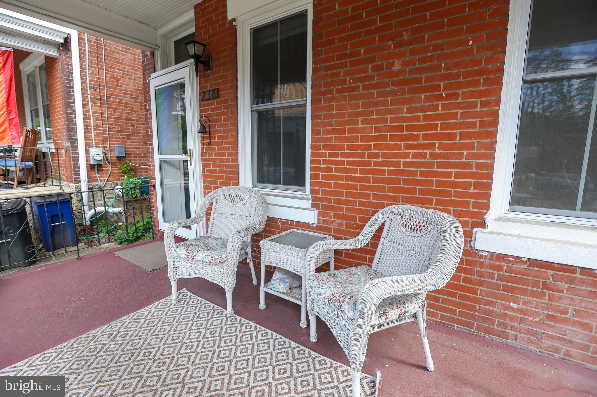 238 W Mount Pleasant Ave