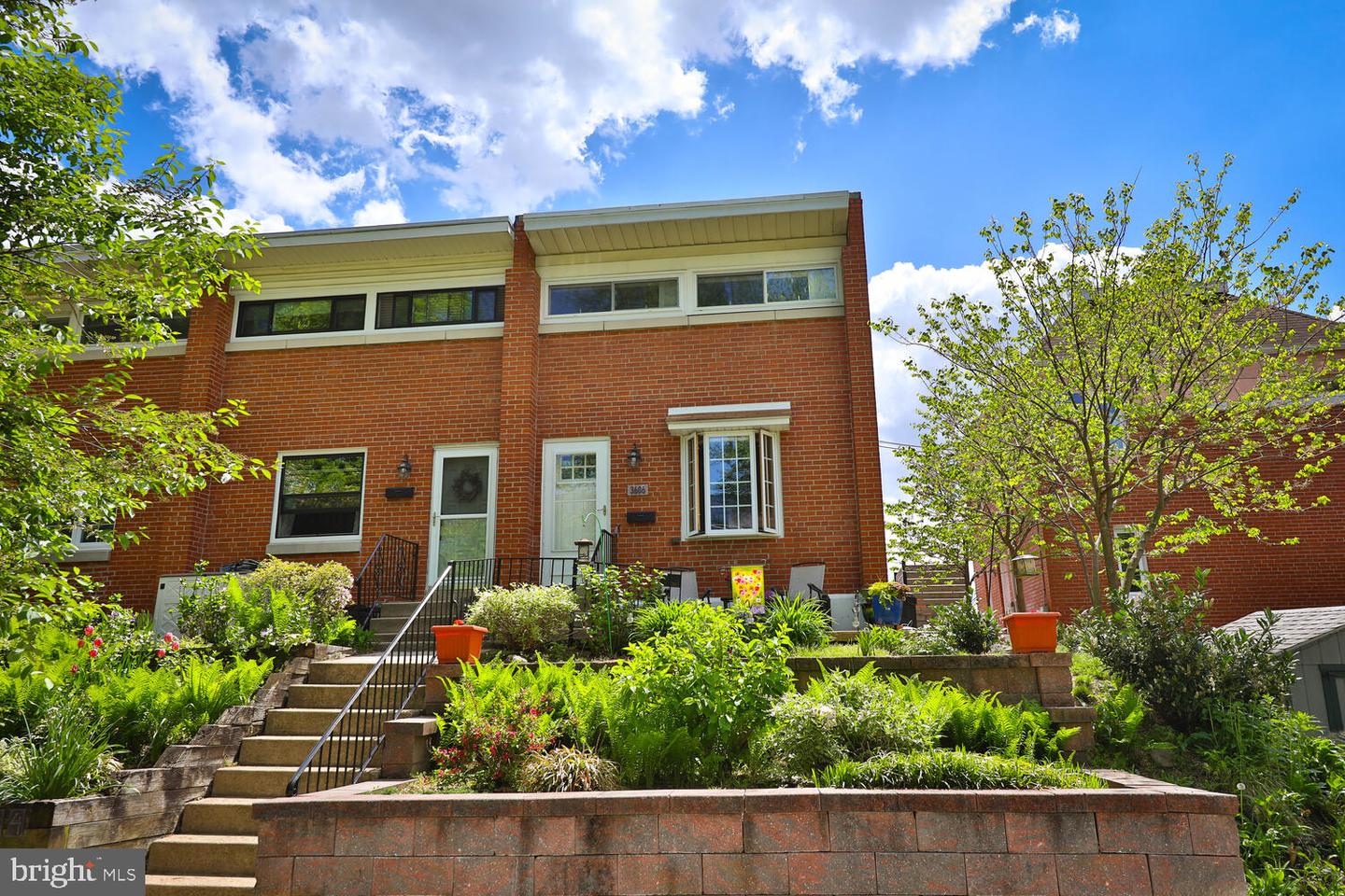 3606 Merrick Rd
