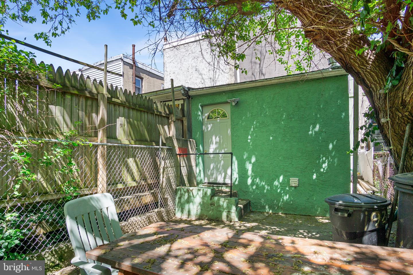 1920 E Albert St