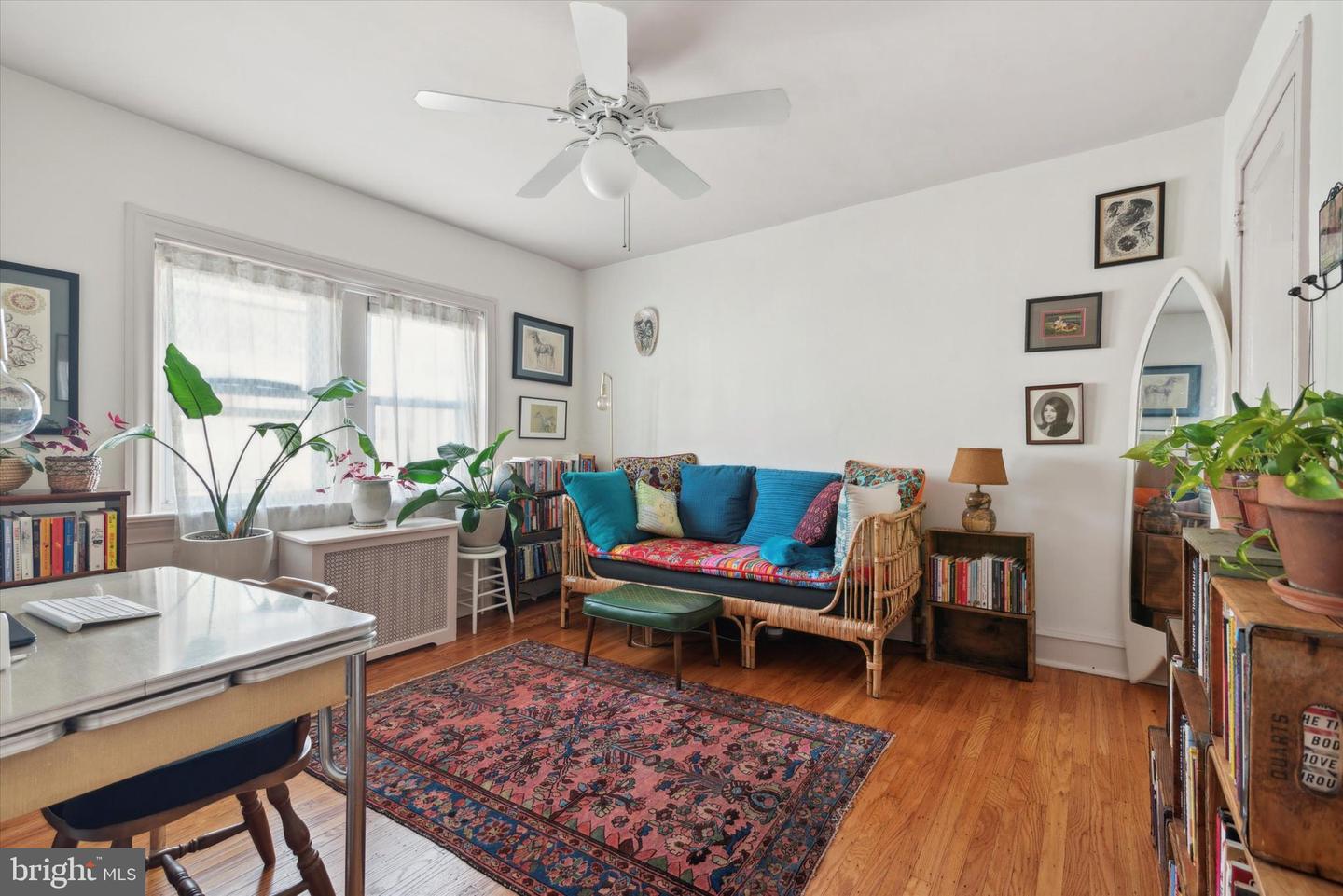 214 W Durand St