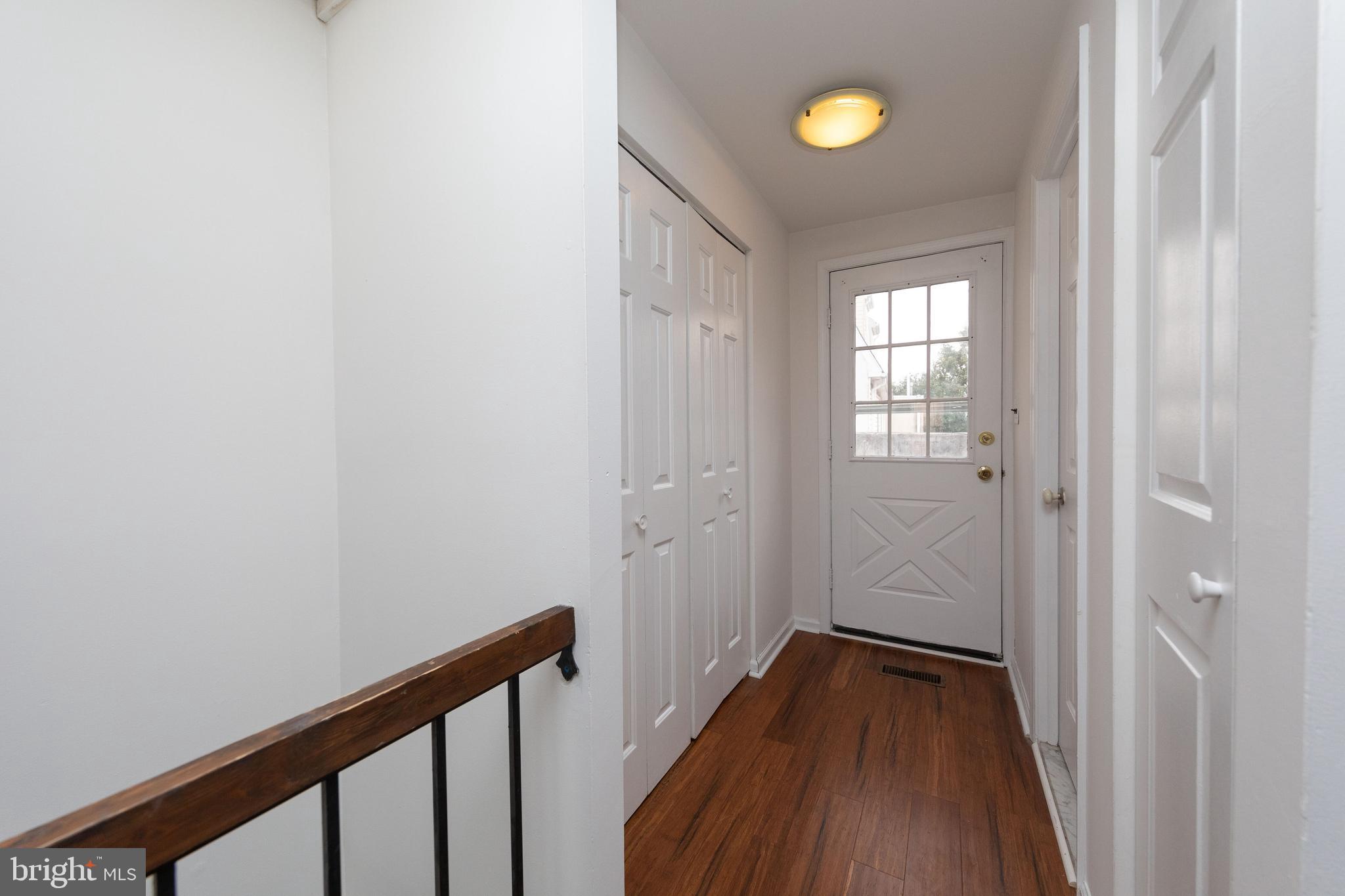 805 E PASSYUNK AVE