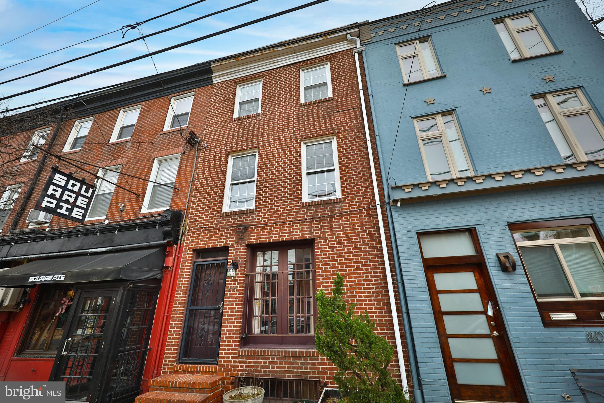 805 E PASSYUNK AVE