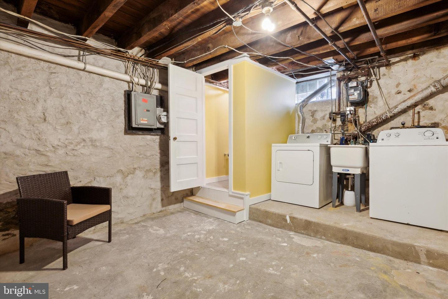 311 Carson St