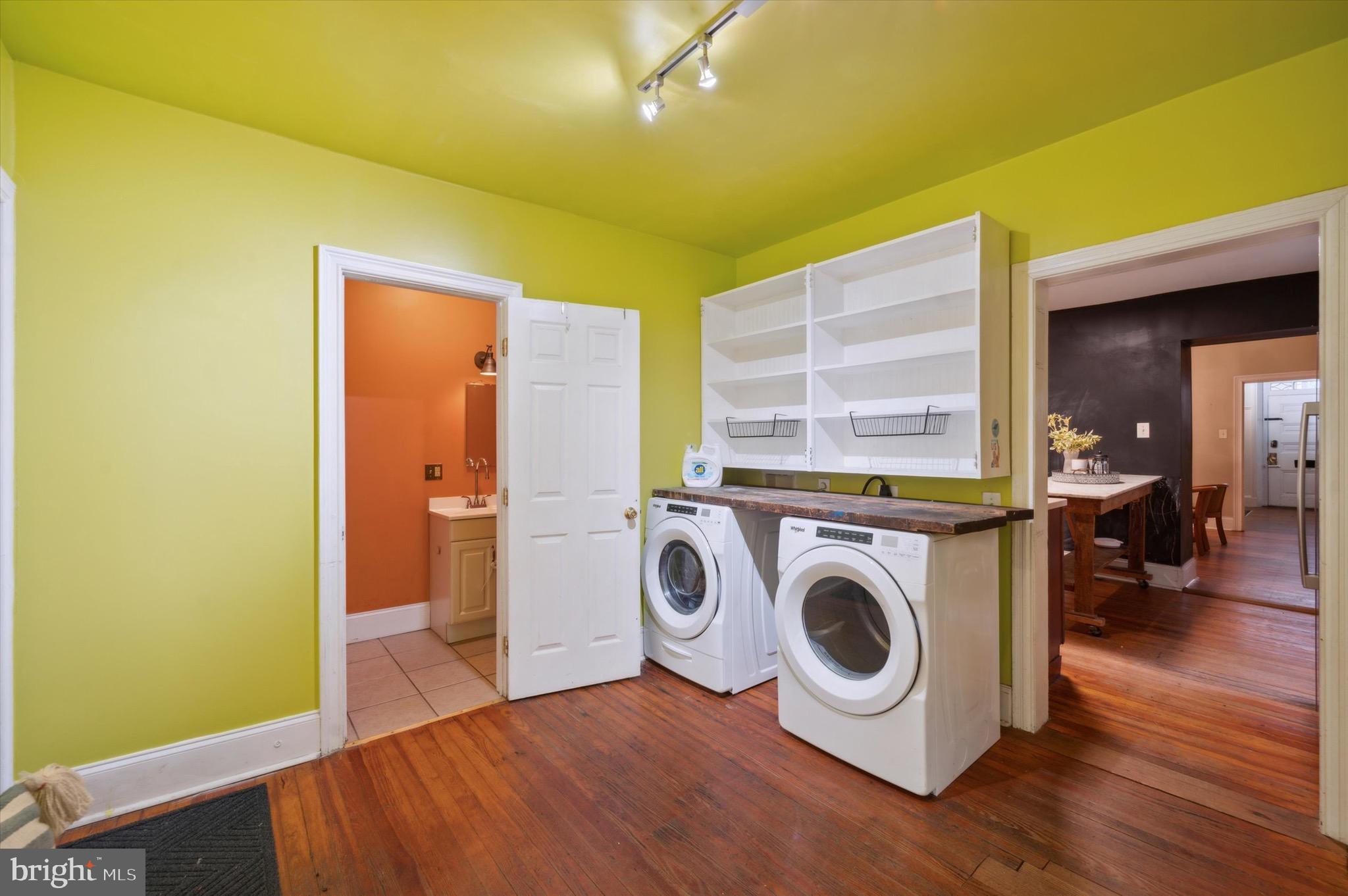 124 W Rittenhouse St