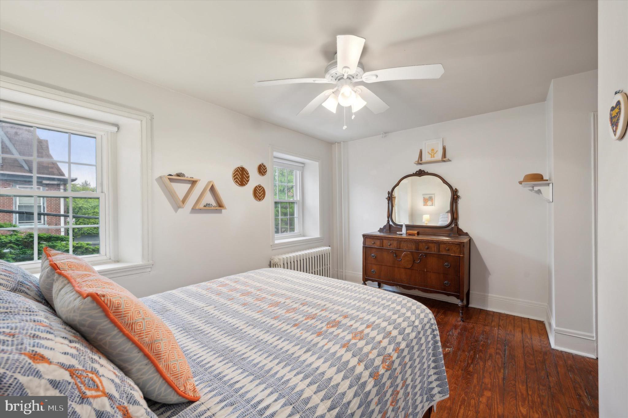 124 W Rittenhouse St