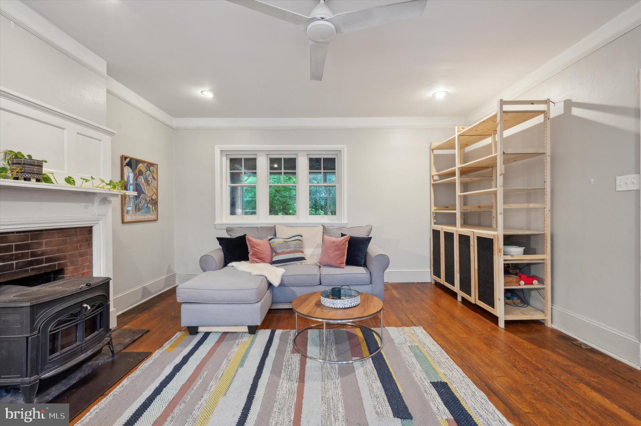 124 W Rittenhouse St