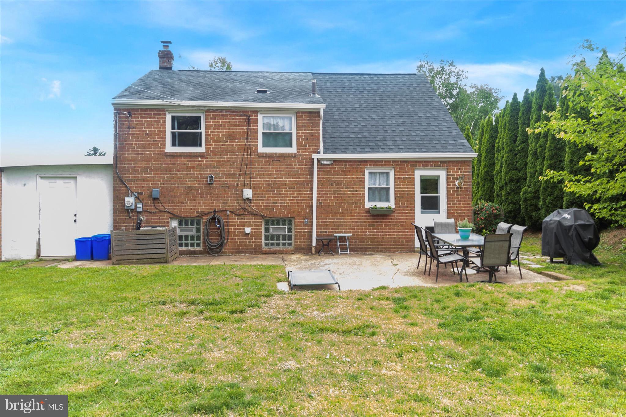 812 Inverness Ln