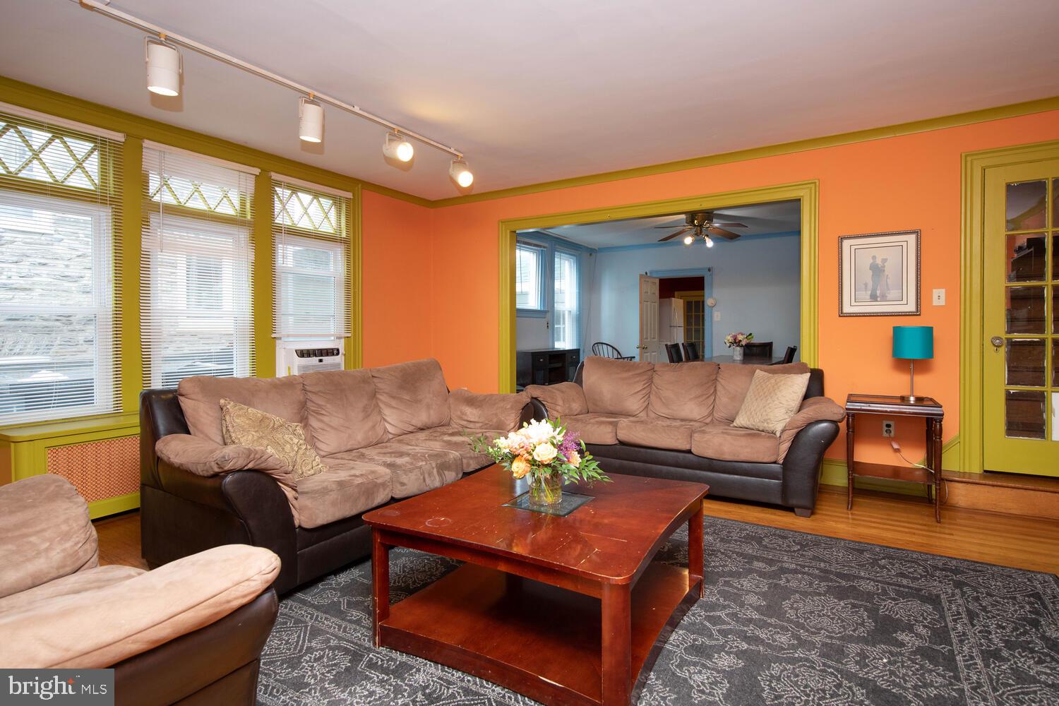 525 E Mount Airy Ave