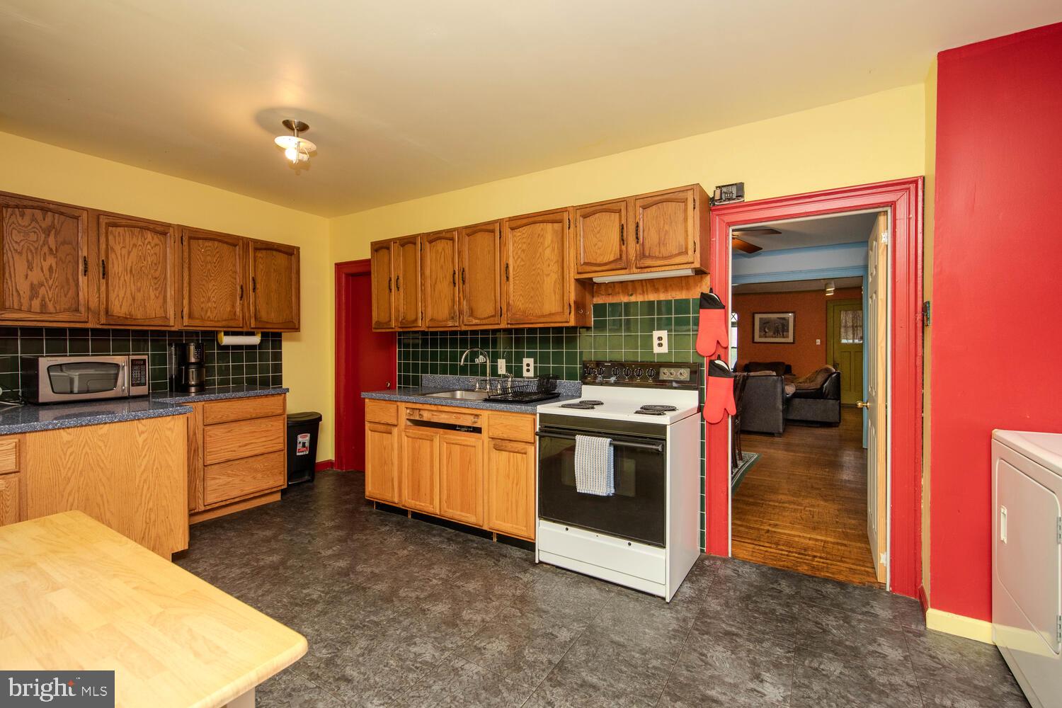 525 E Mount Airy Ave
