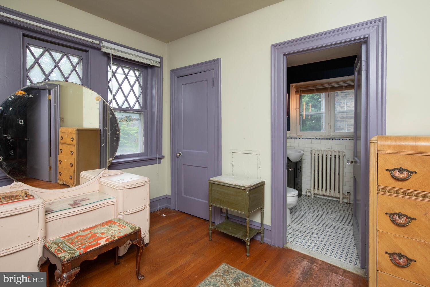 525 E Mount Airy Ave