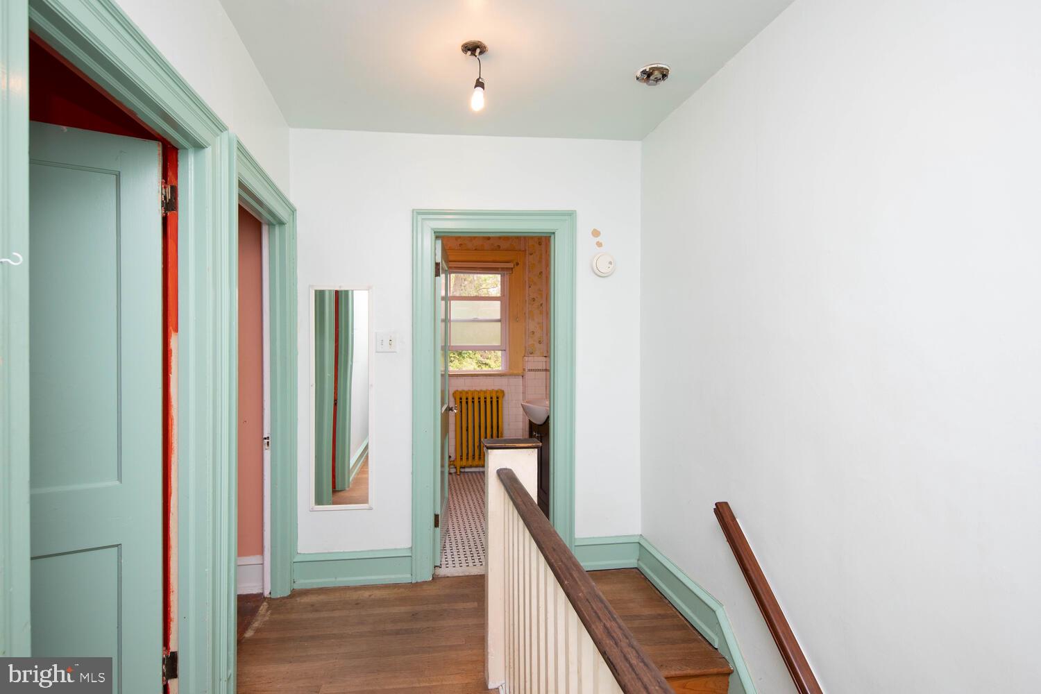 525 E Mount Airy Ave