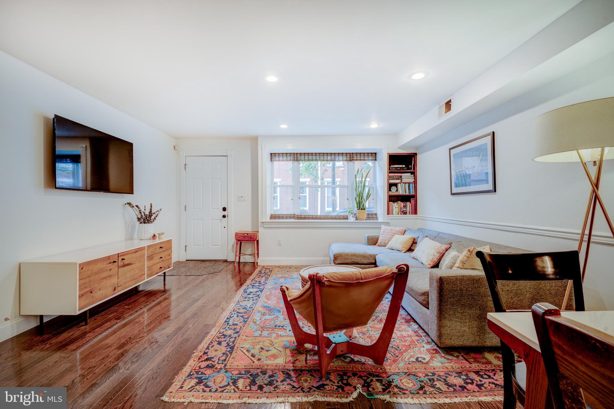 1019 Annin St