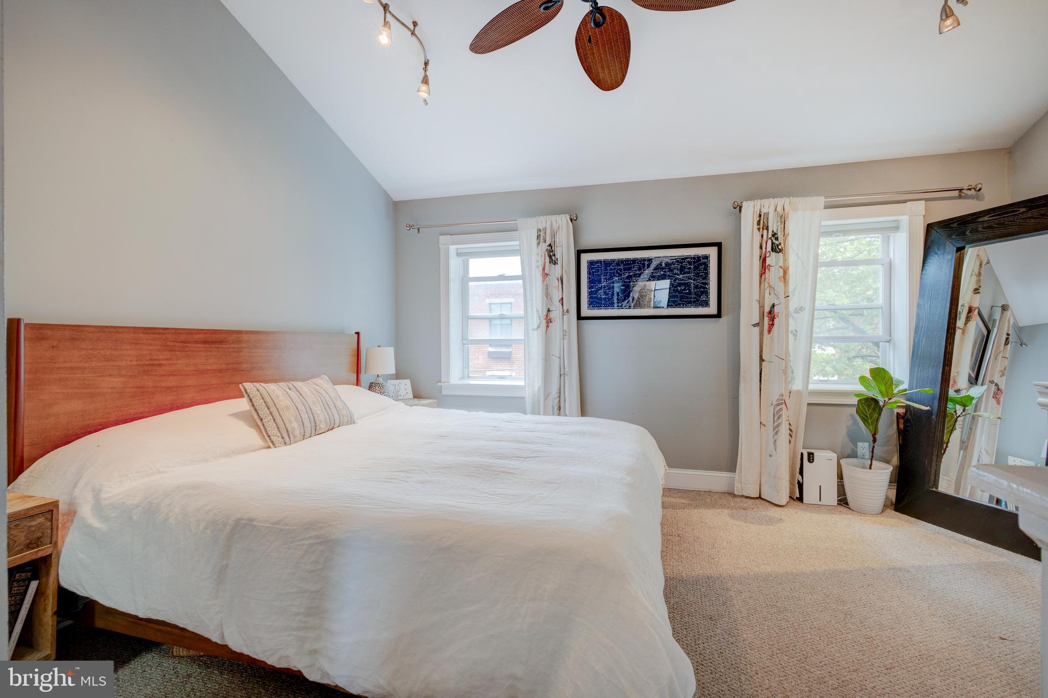 1019 Annin St
