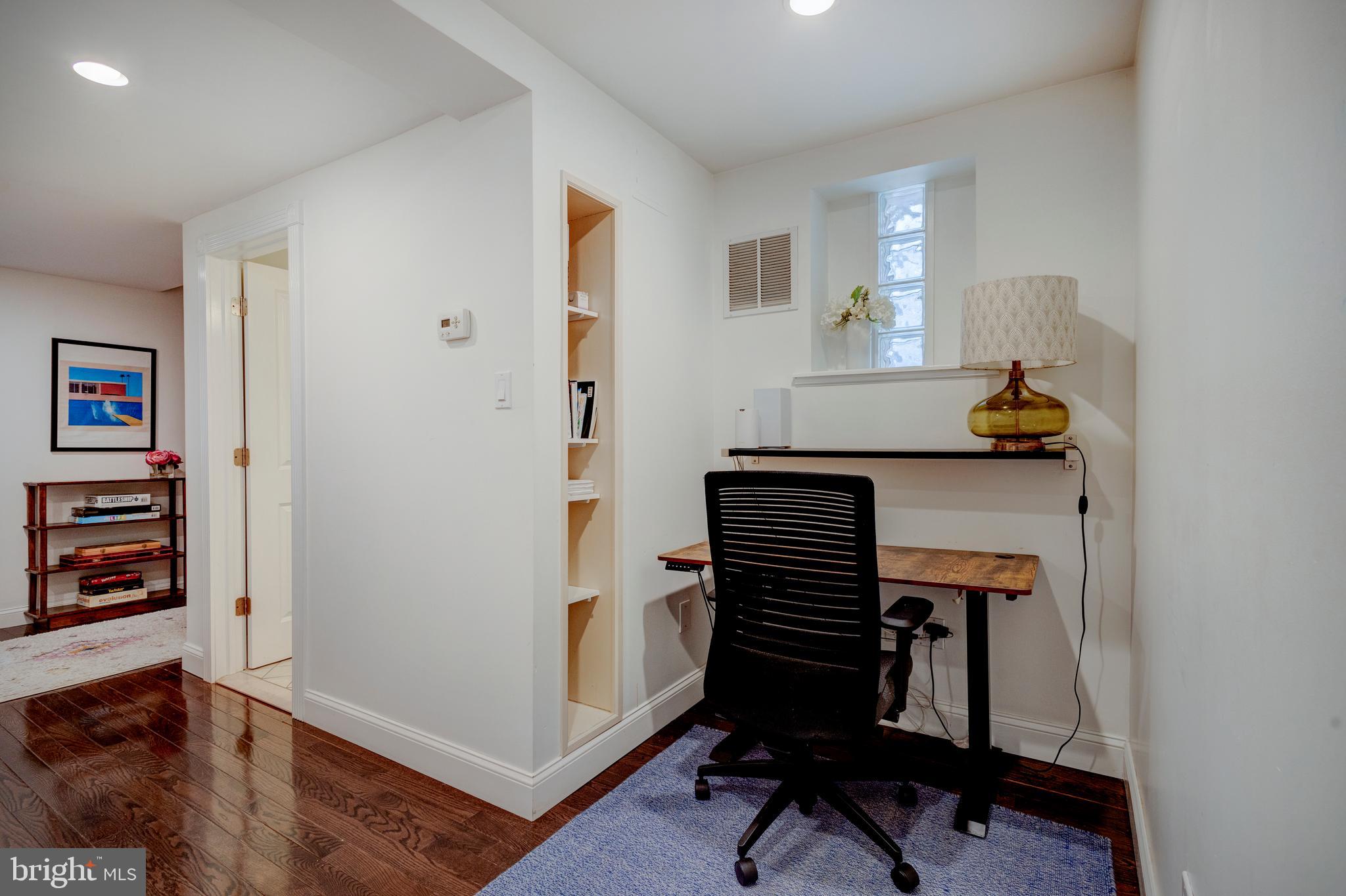 1019 Annin St