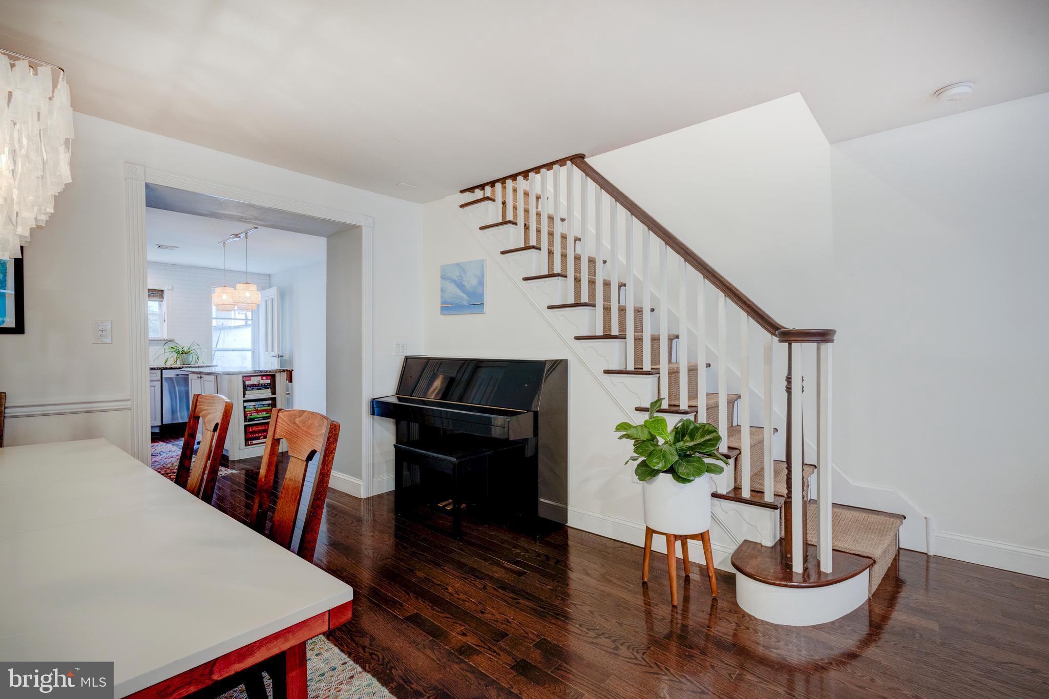 1019 Annin St