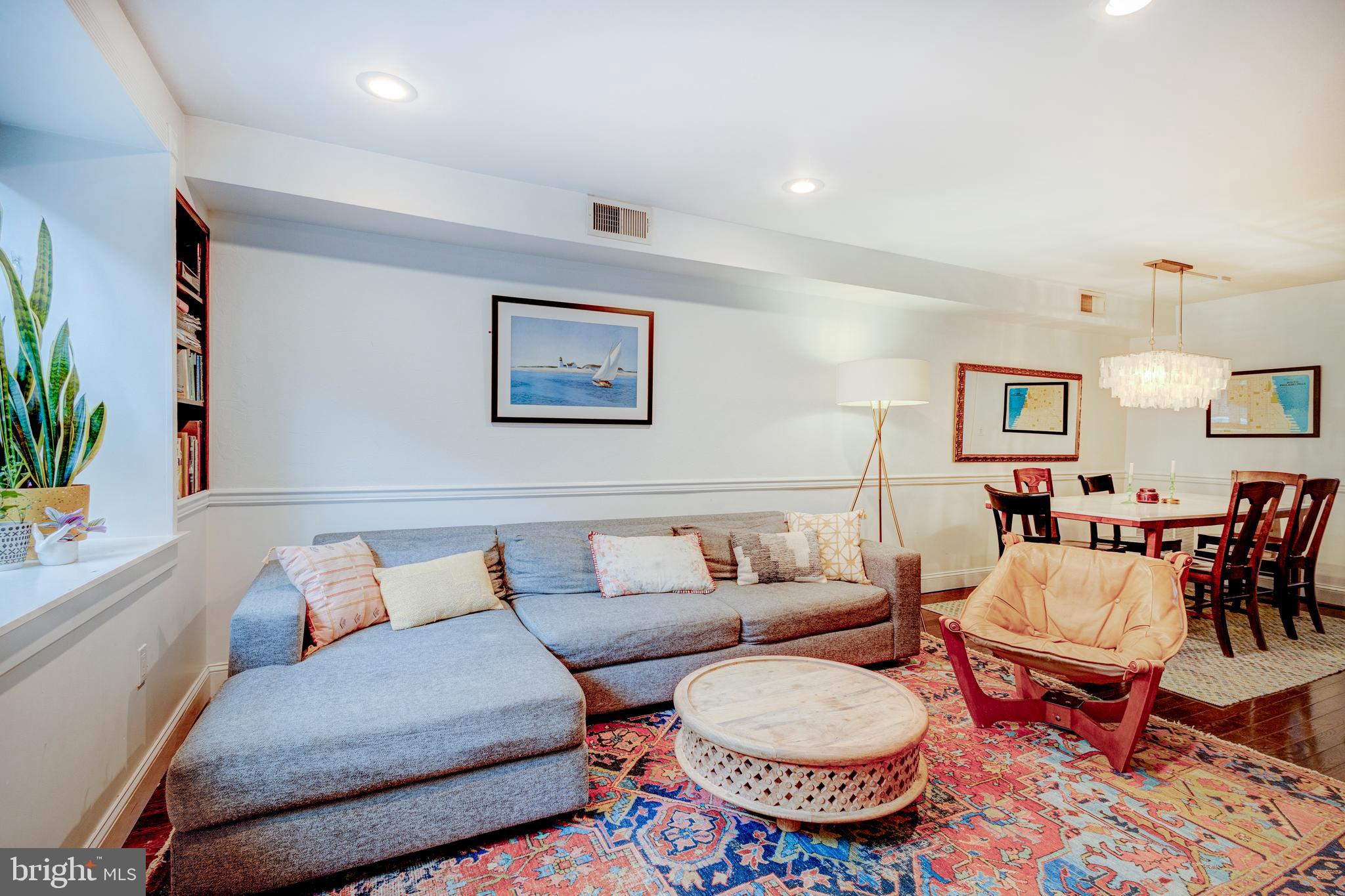 1019 Annin St