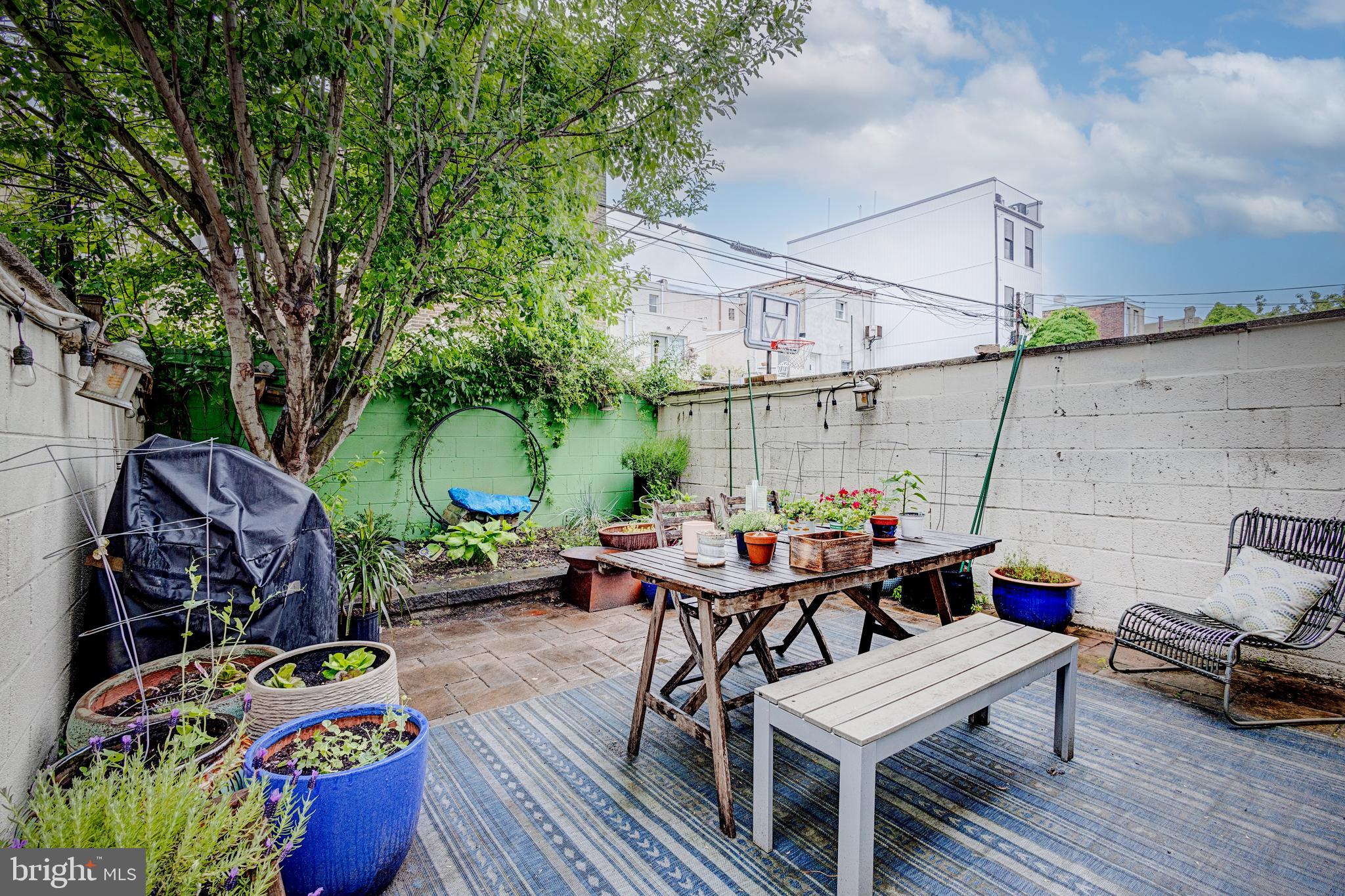 1019 Annin St