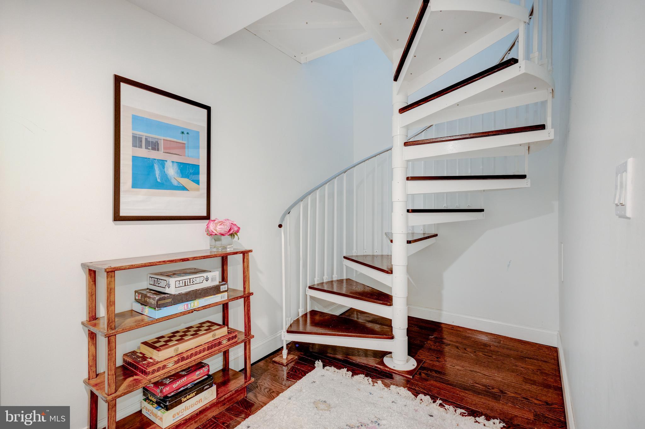 1019 Annin St