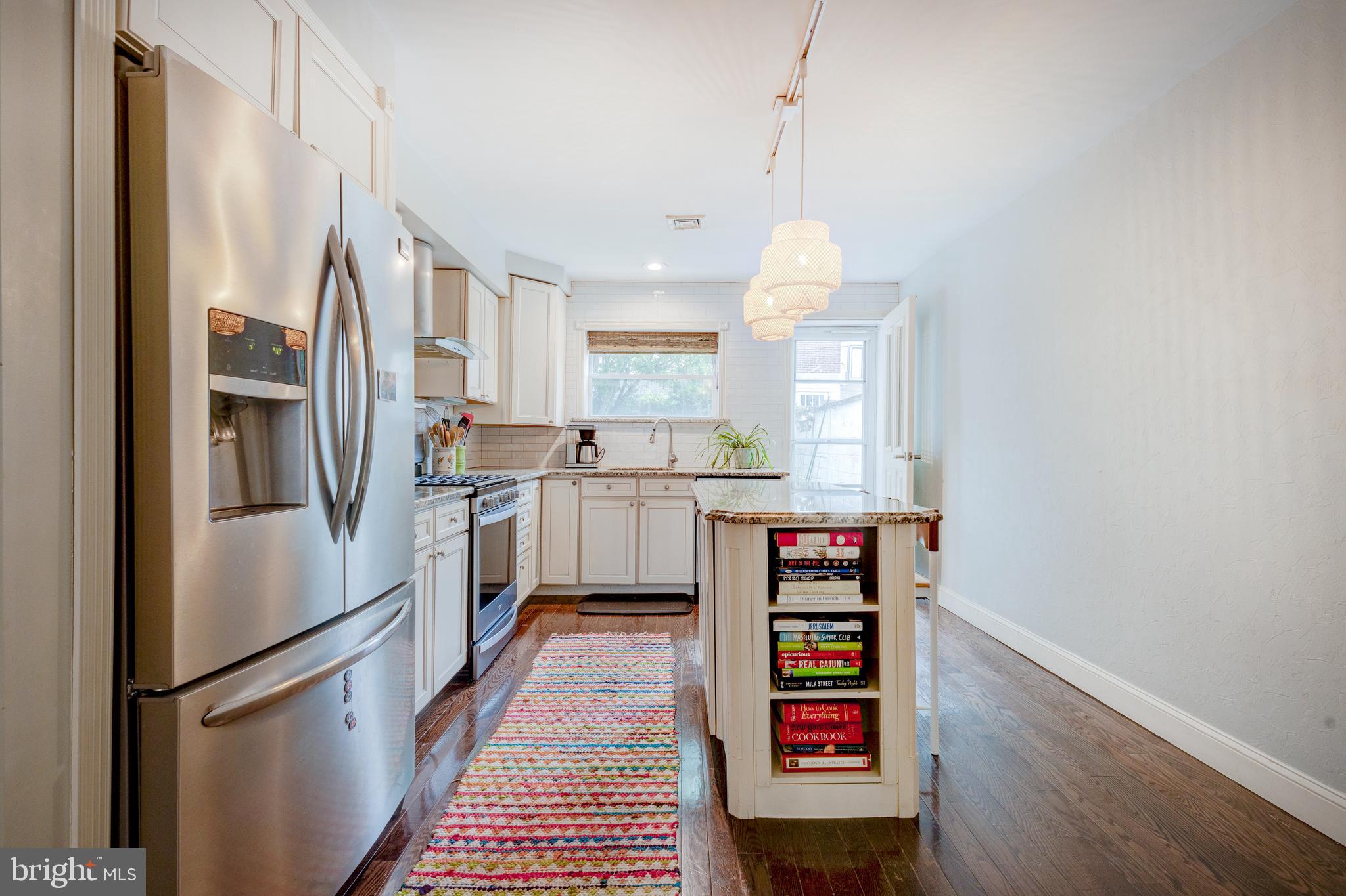 1019 Annin St