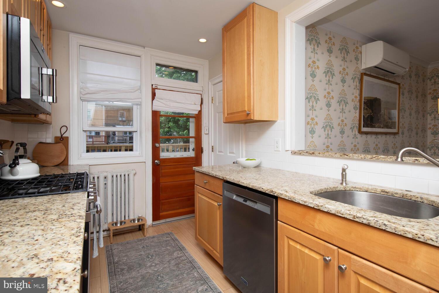 621 E Mount Airy Ave