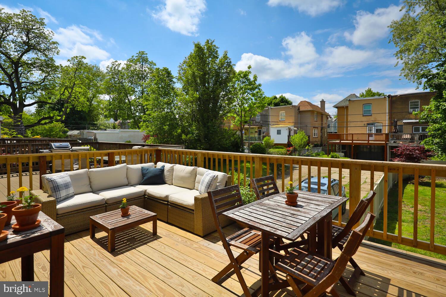621 E Mount Airy Ave