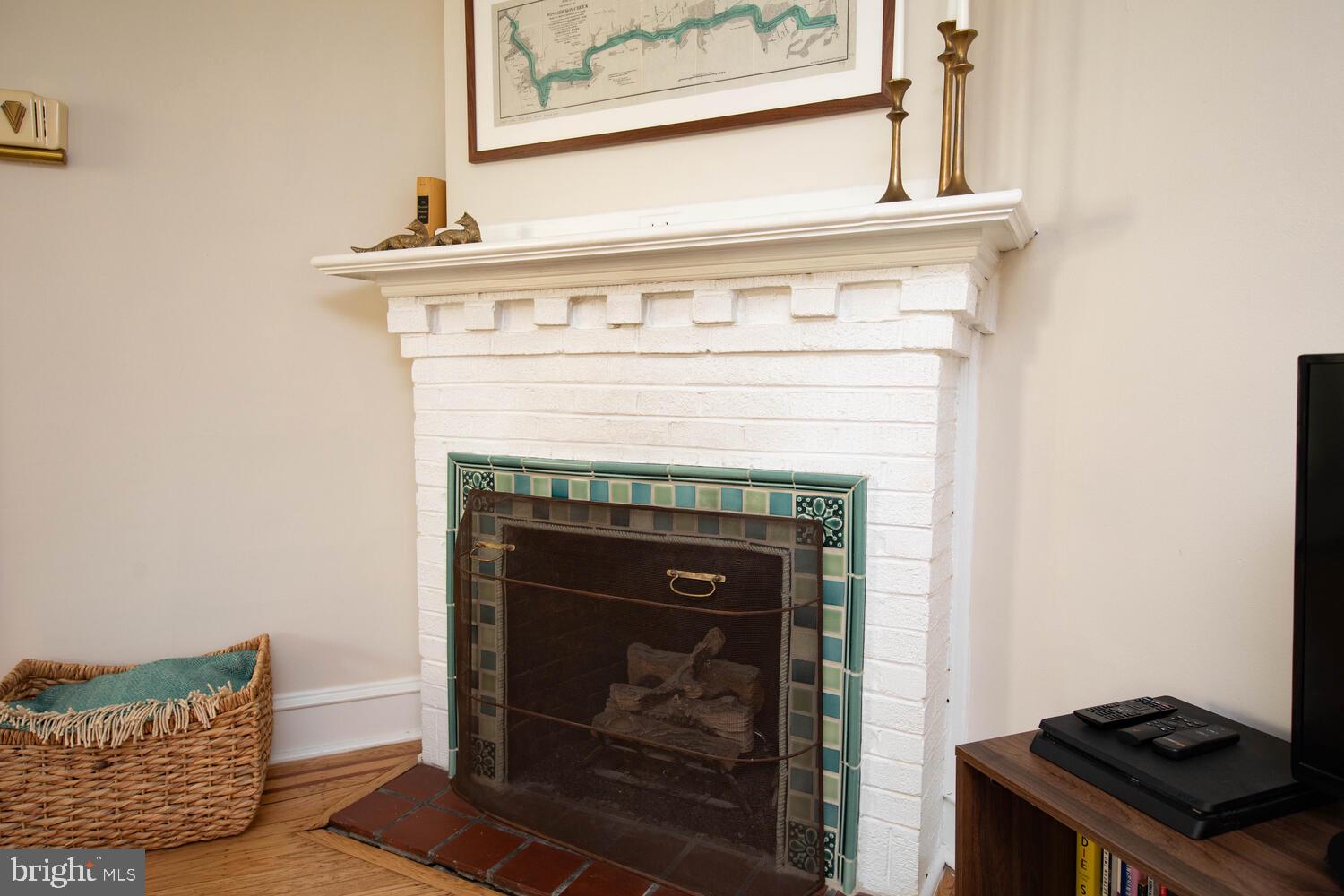 621 E Mount Airy Ave