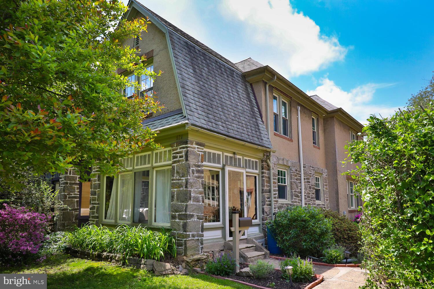 621 E Mount Airy Ave