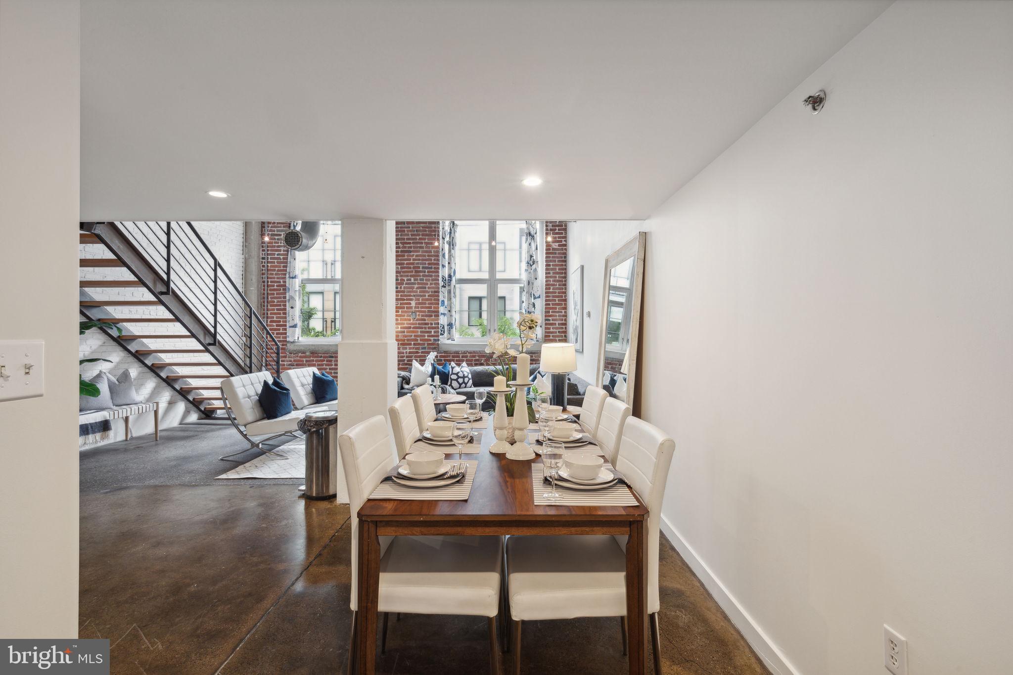 1203-15 N 3rd St #208