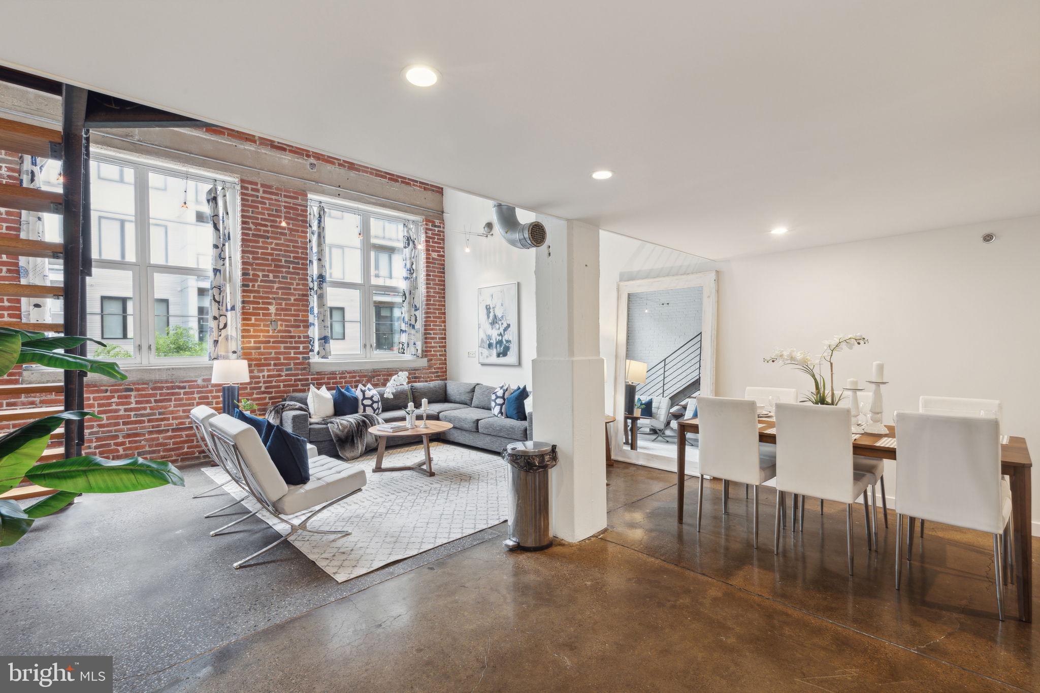 1203-15 N 3rd St #208