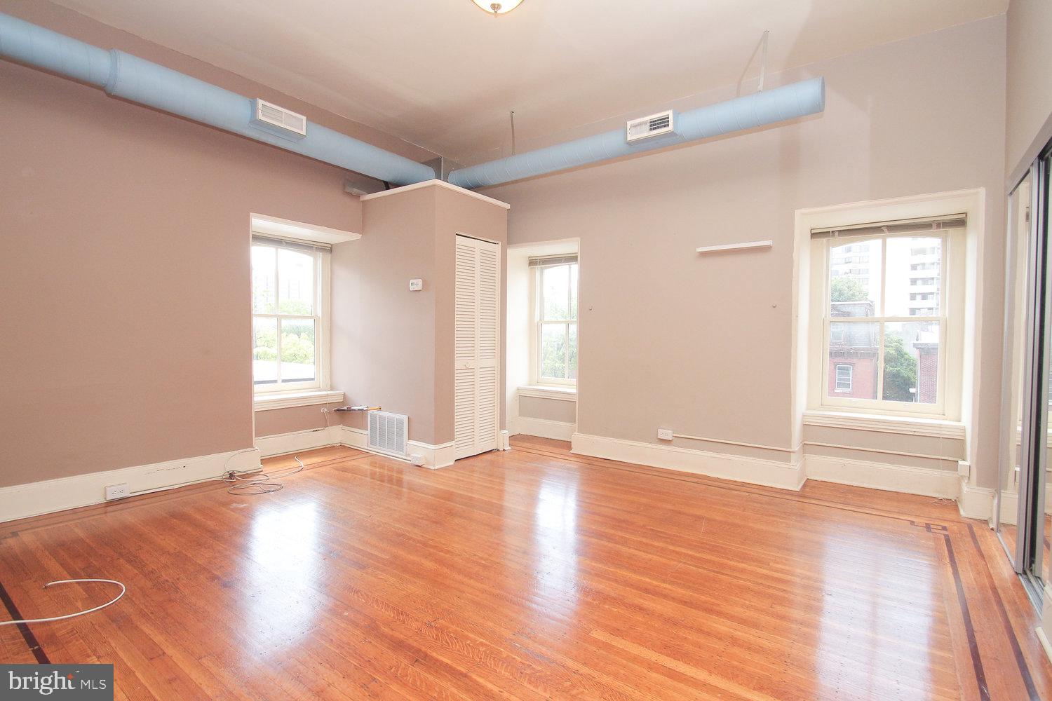 2021 Spring Garden St #2f