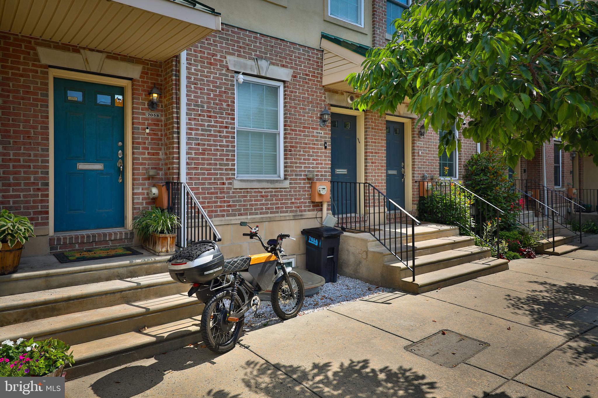 705 BROWN STREET B