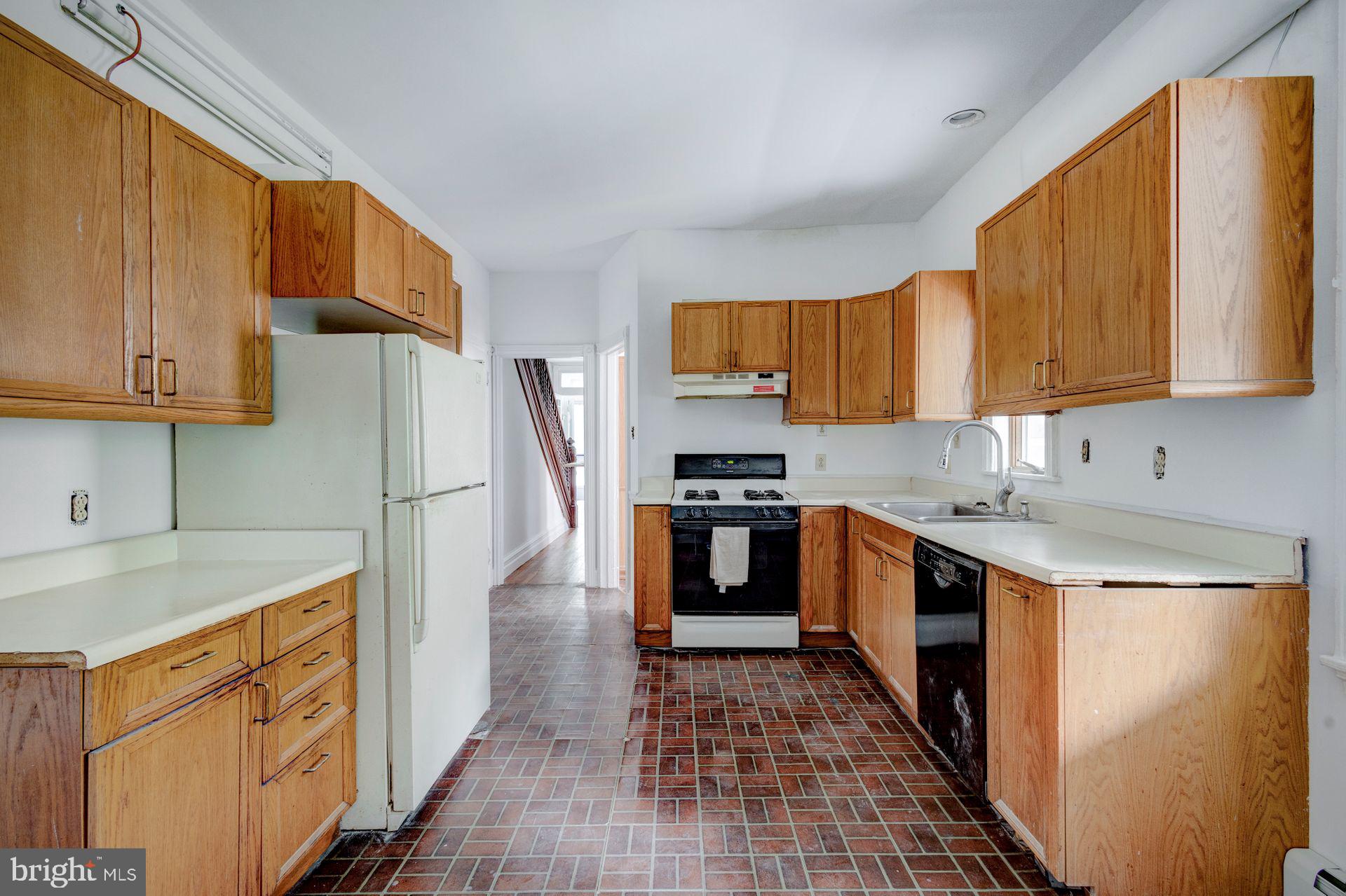49 E Mermaid Ln