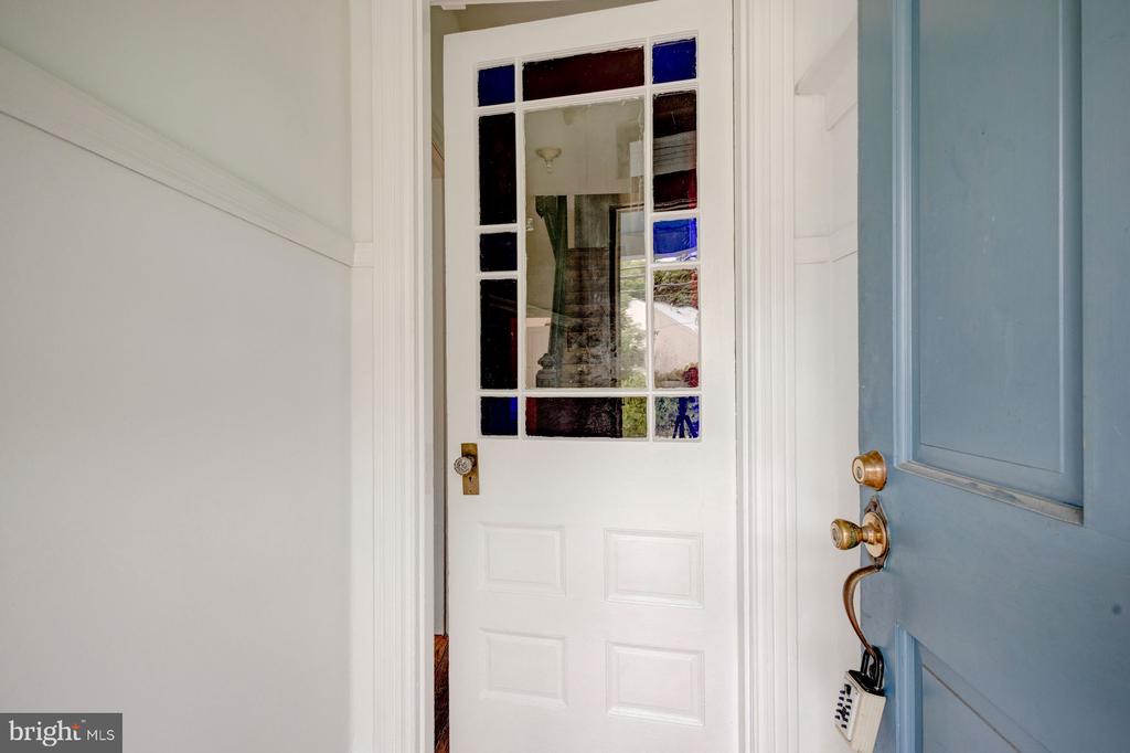 49 E Mermaid Ln