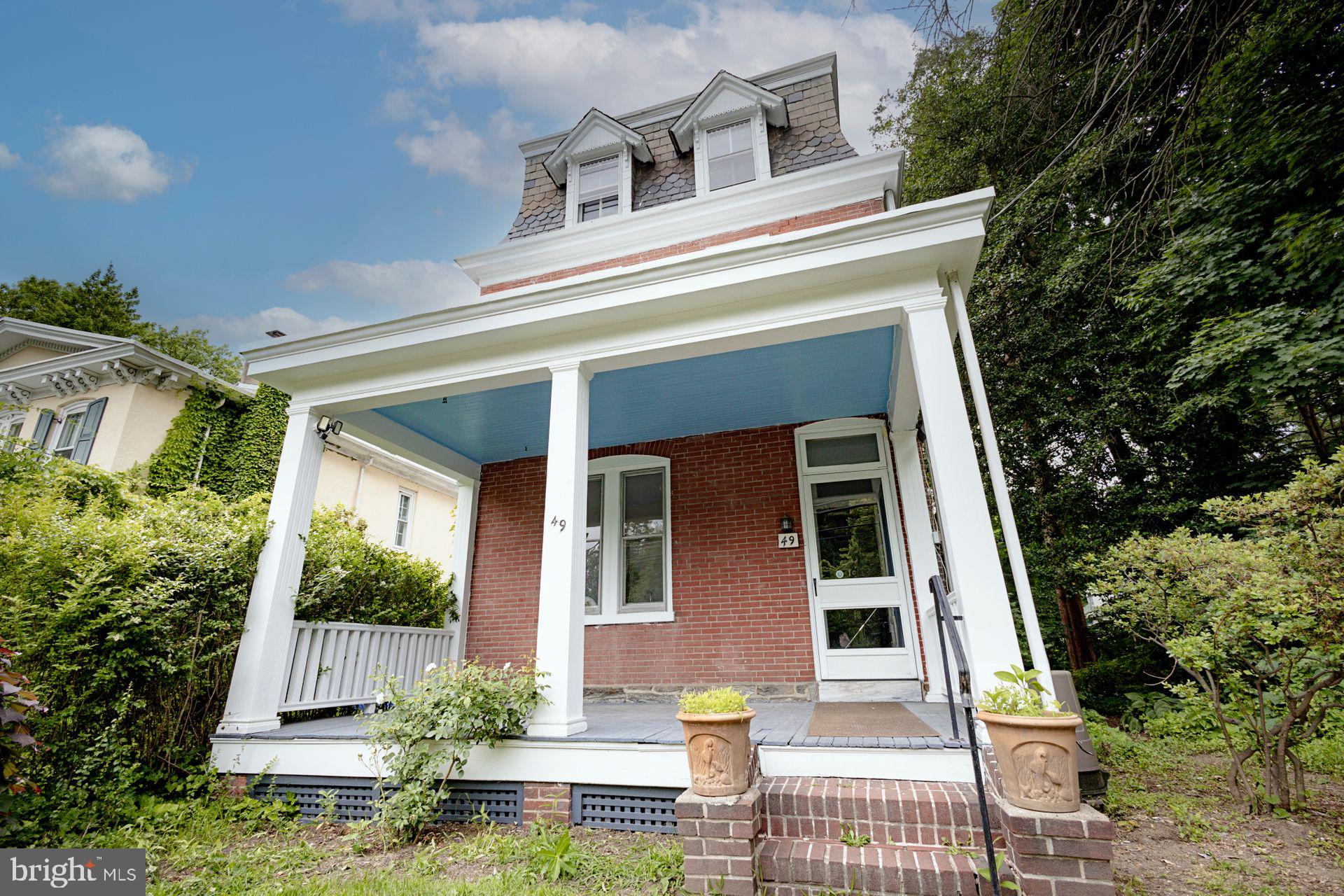 49 E Mermaid Ln