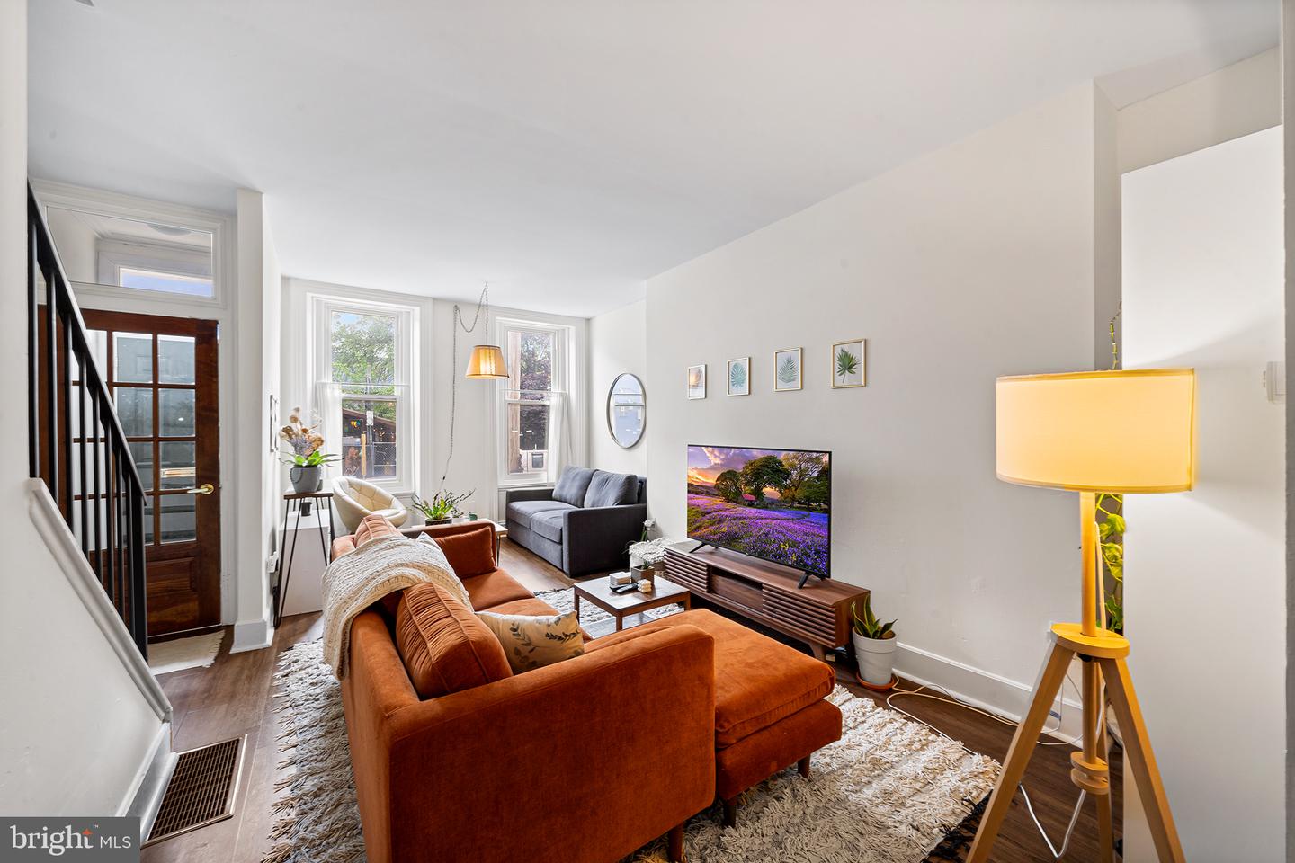 107 W Master St