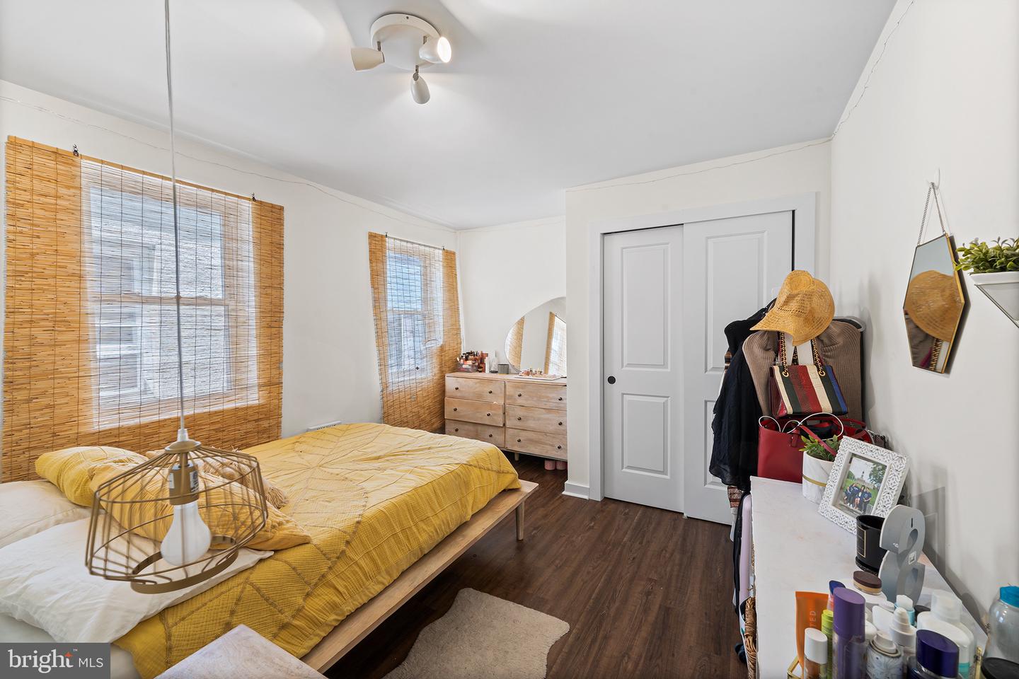 107 W Master St