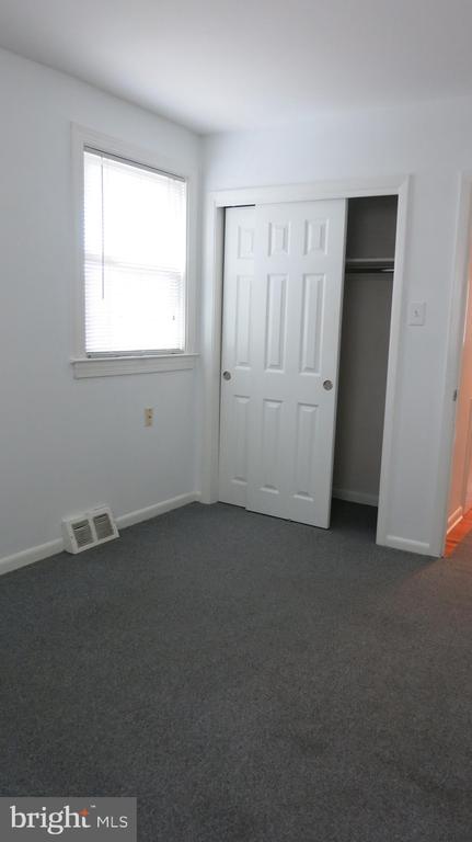 7042 VALLEY AVE #2